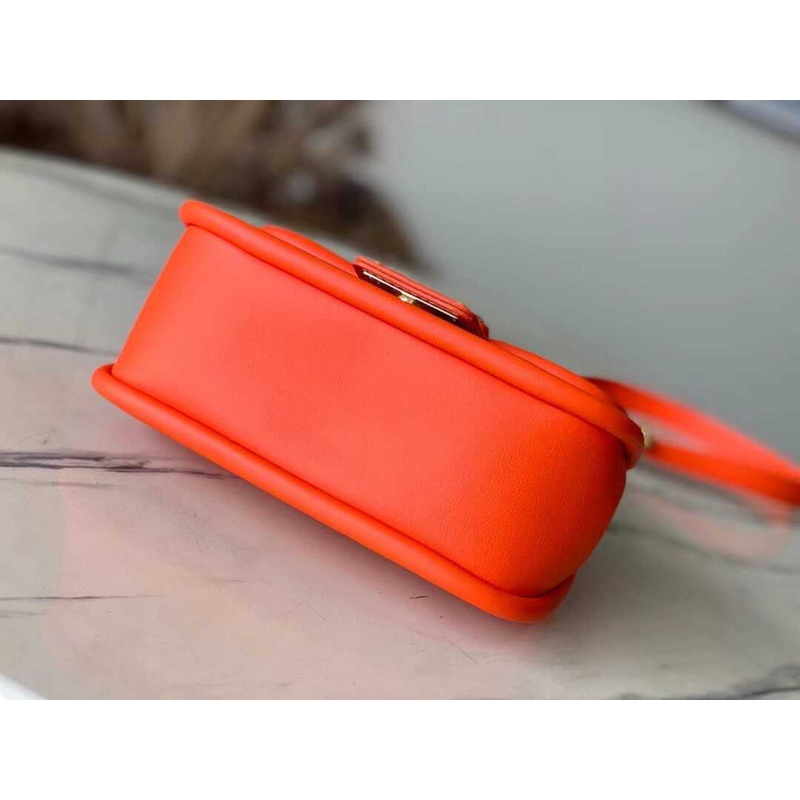 l**is V*t*n hide and seek handbag orange