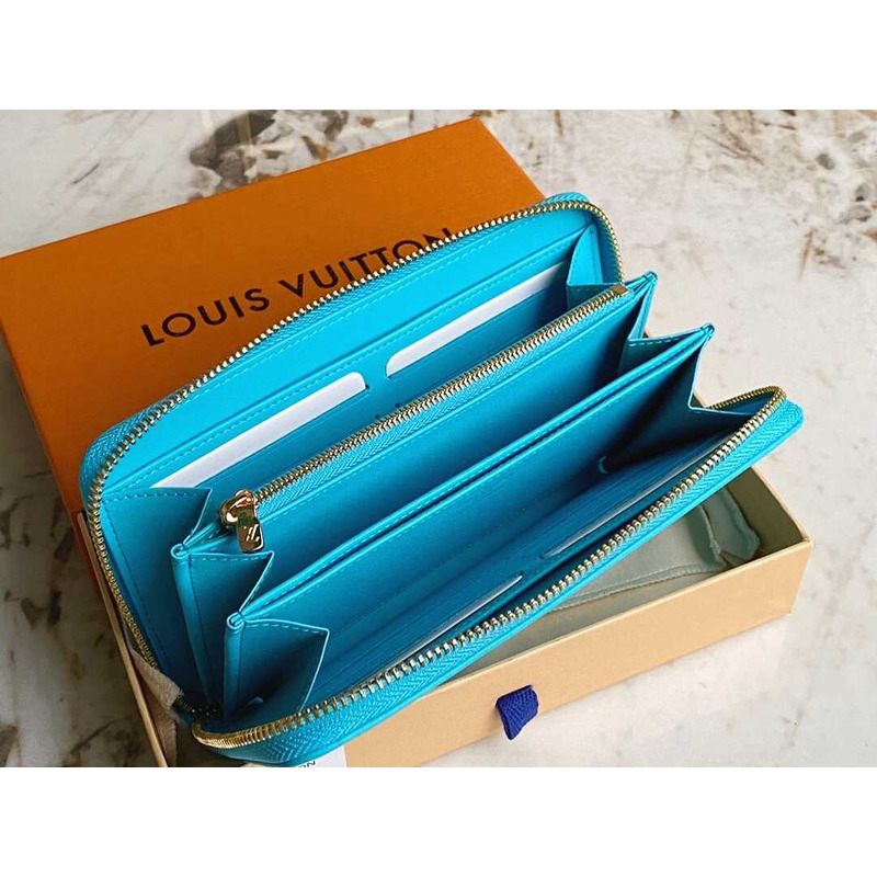 l**is V*t*n  zippy wallet blue