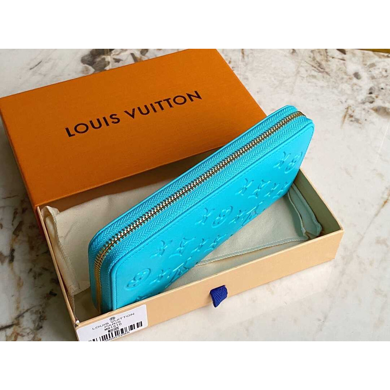 l**is V*t*n  zippy wallet blue