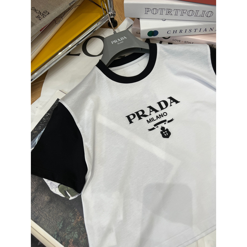 Pra*a logo-print cropped t-shirt - white