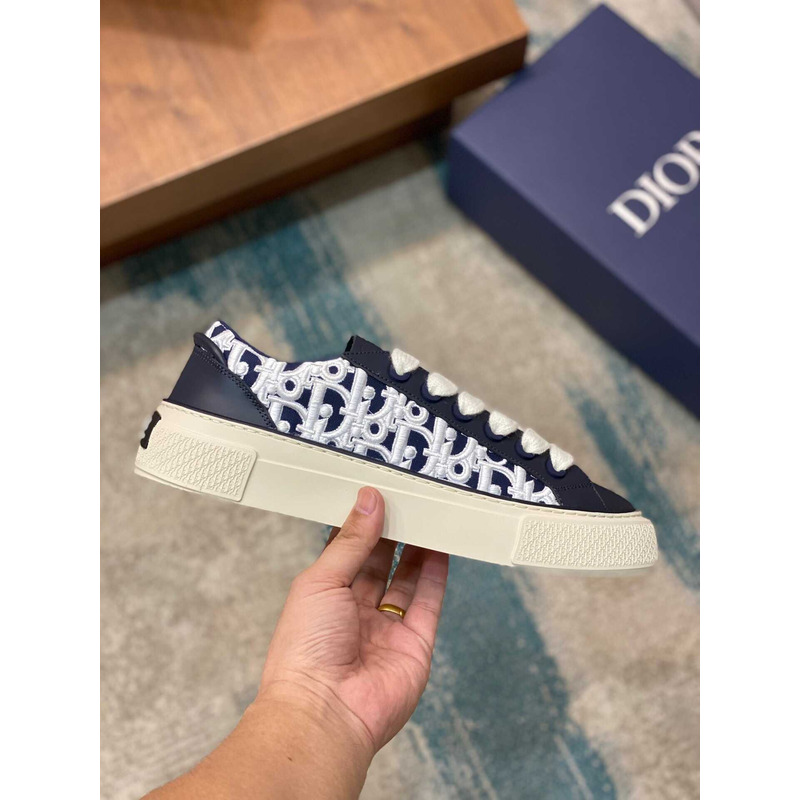 D*or b33 sneakers calfskin and three-dimensional embroidered oblique print navy blue