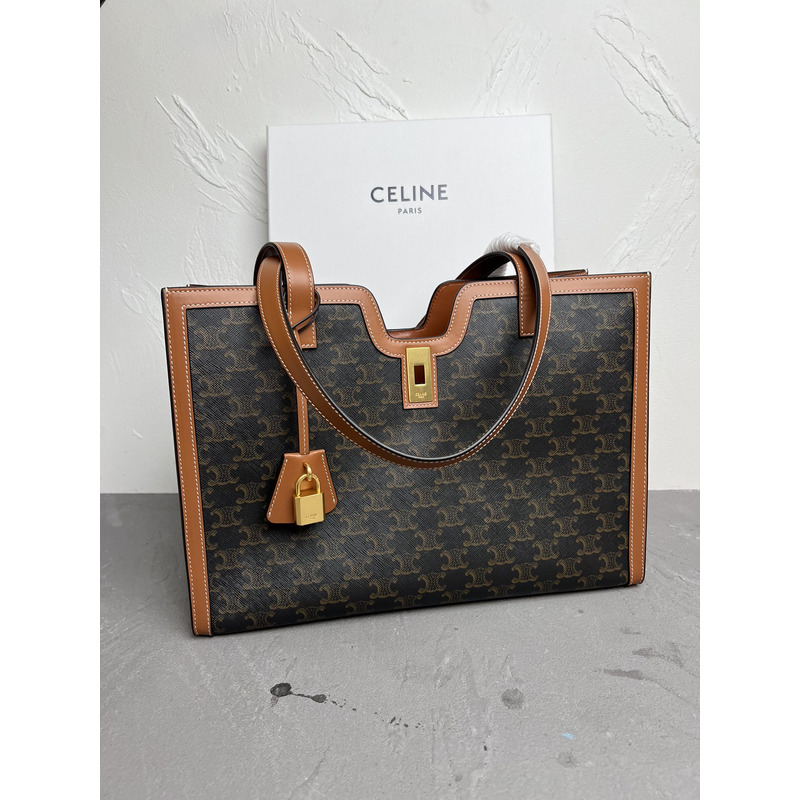 Ce**e cabas 16 in triomphe canvas and calfskin bag