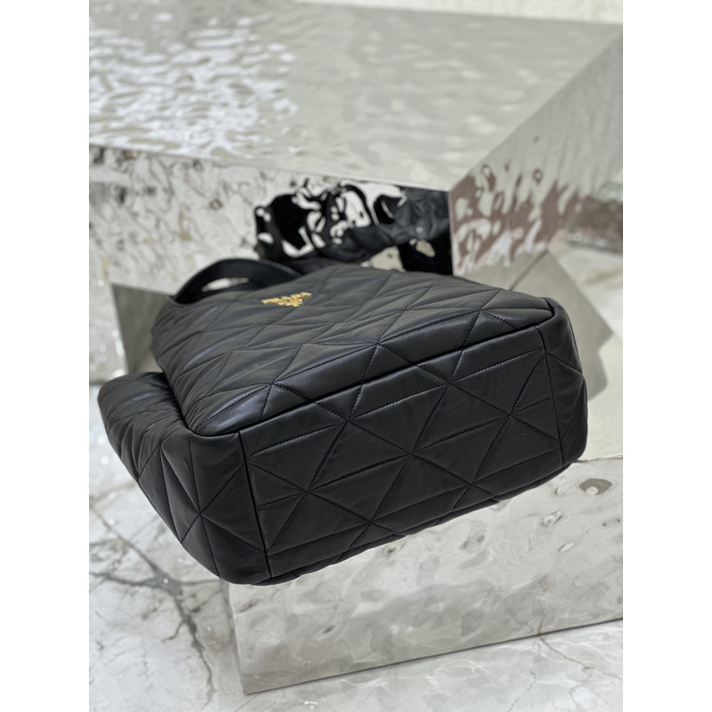 Pra*a nappa quilted medium tote black