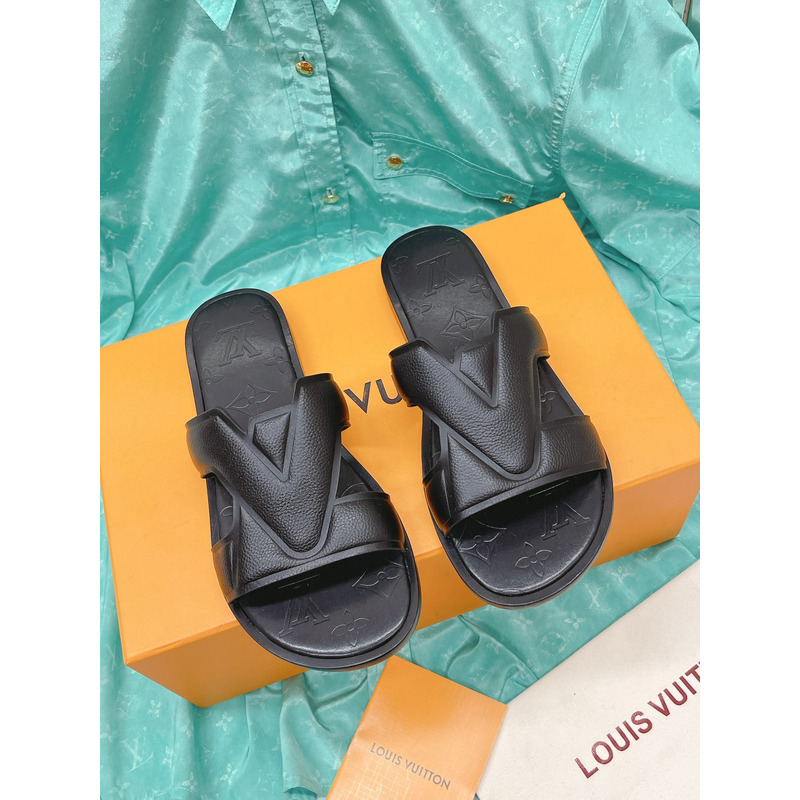 l**is V*t*n  lv oasis mule sandal in black