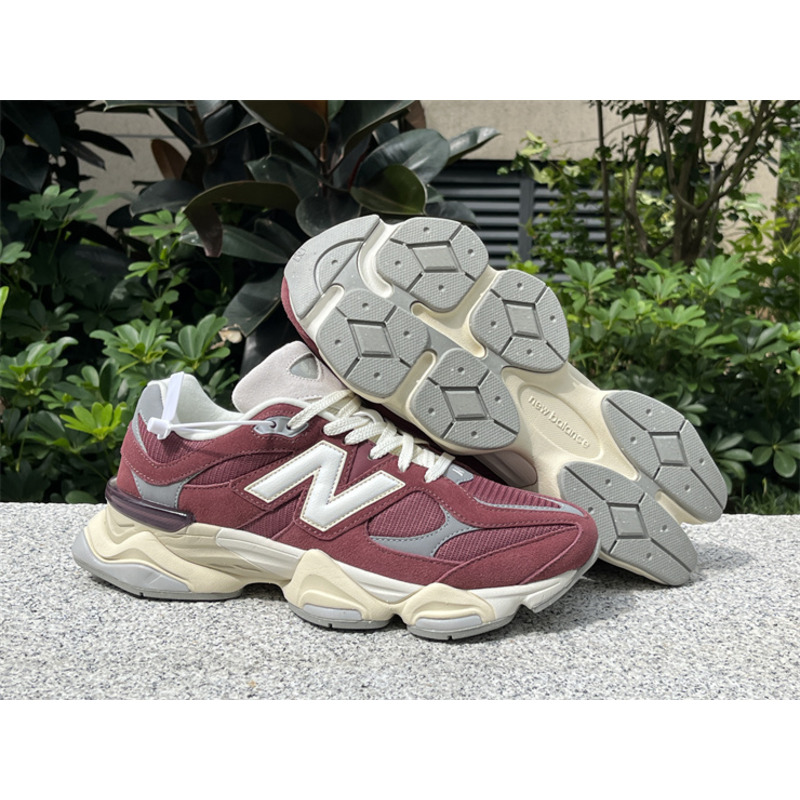 New Balance 9060 Sneakers Red