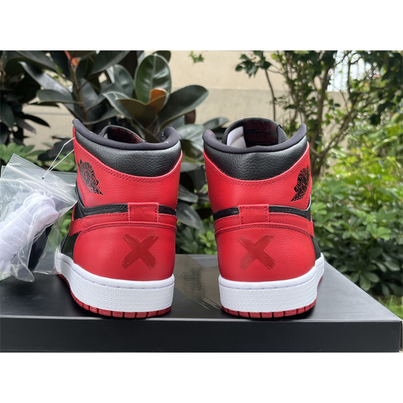 Air Jordan 1 Retro High OG Sneakers Banned/Bred