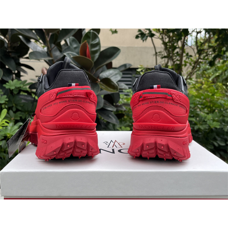 Moncler Trailgrip GTX Low-Top Sneakers Black And Red