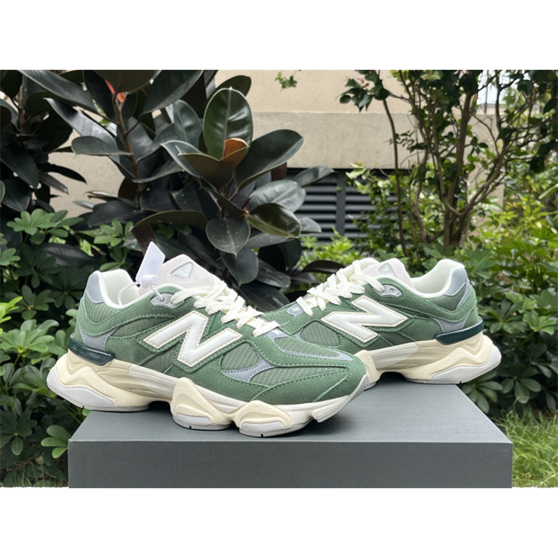 New Balance 9060 Sneakers Green