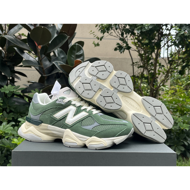 New Balance 9060 Sneakers Green