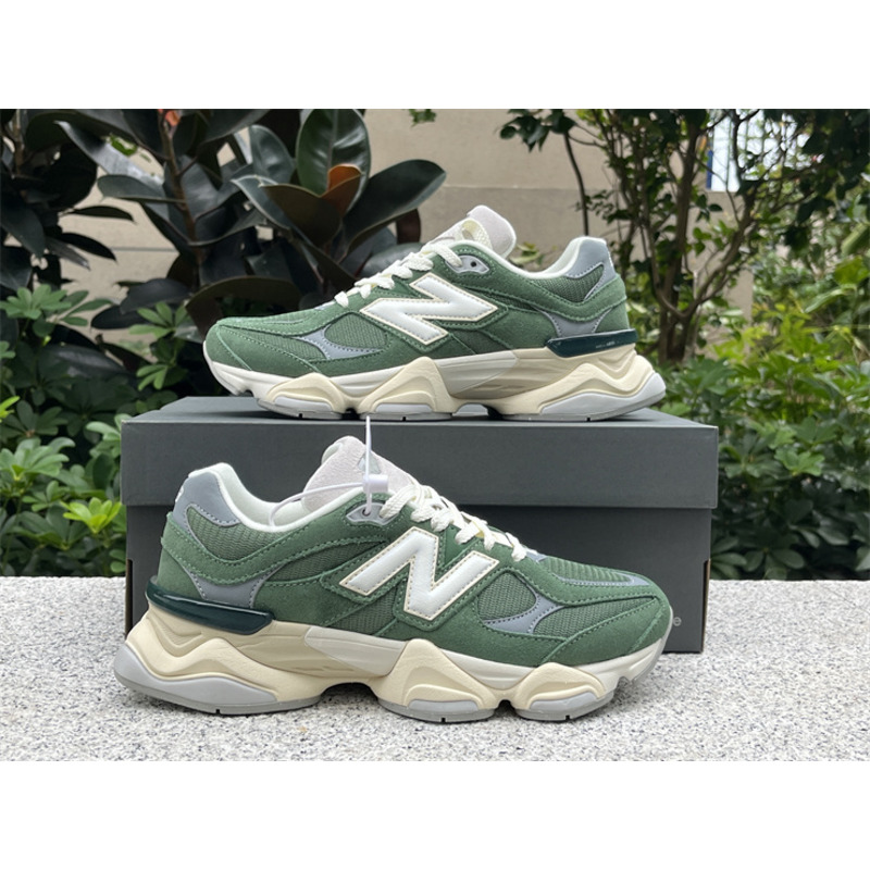 New Balance 9060 Sneakers Green