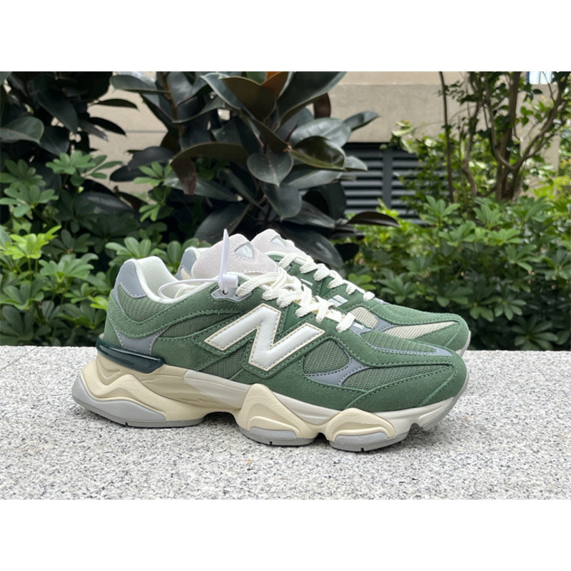 New Balance 9060 Sneakers Green