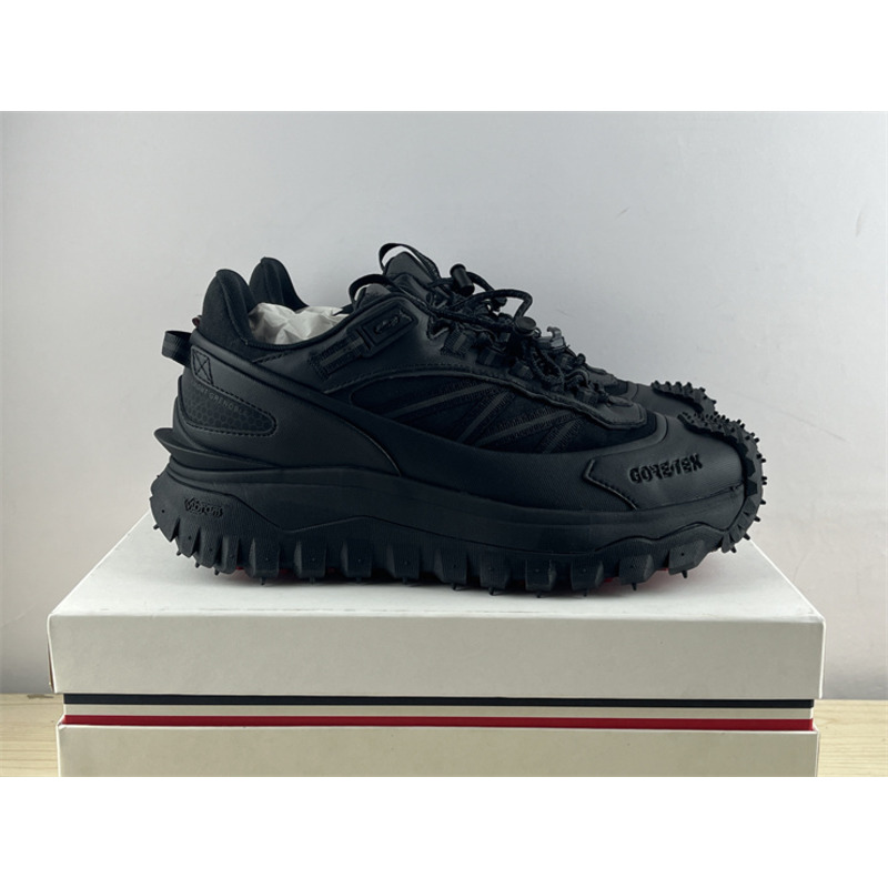 Moncler Trailgrip Gore-Tex Black