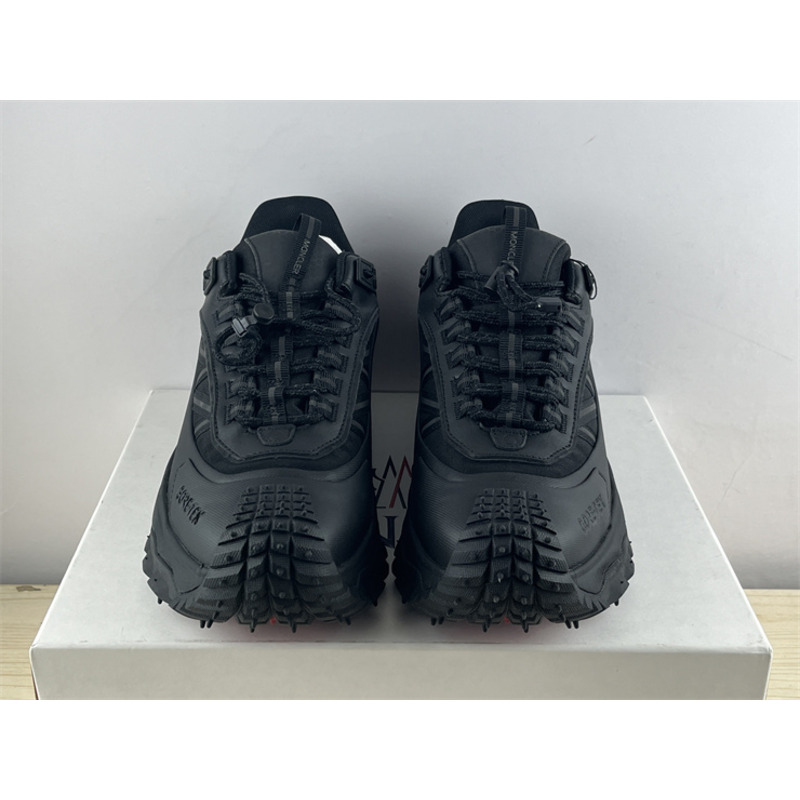 Moncler Trailgrip Gore-Tex Black