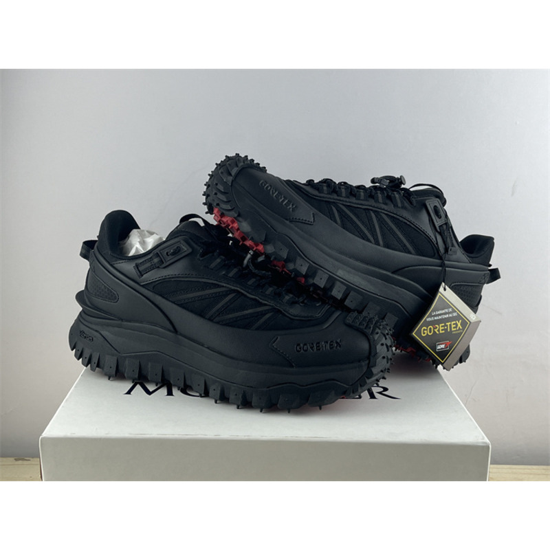 Moncler Trailgrip Gore-Tex Black