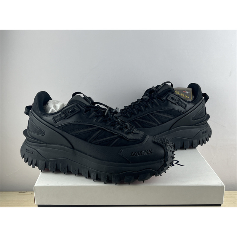 Moncler Trailgrip Gore-Tex Black