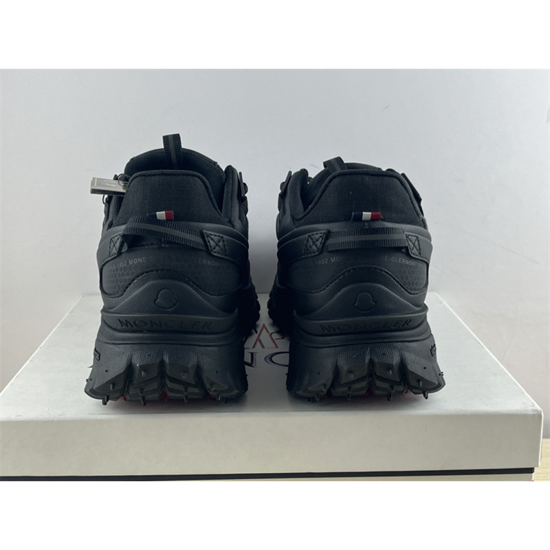 Moncler Trailgrip Gore-Tex Black