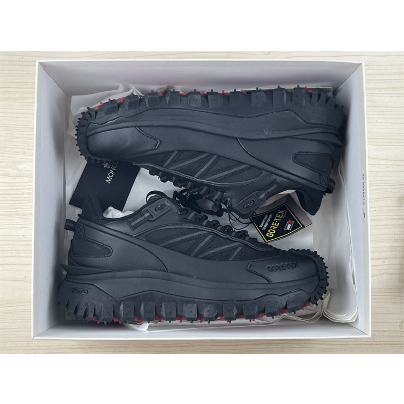 Moncler Trailgrip Gore-Tex Black