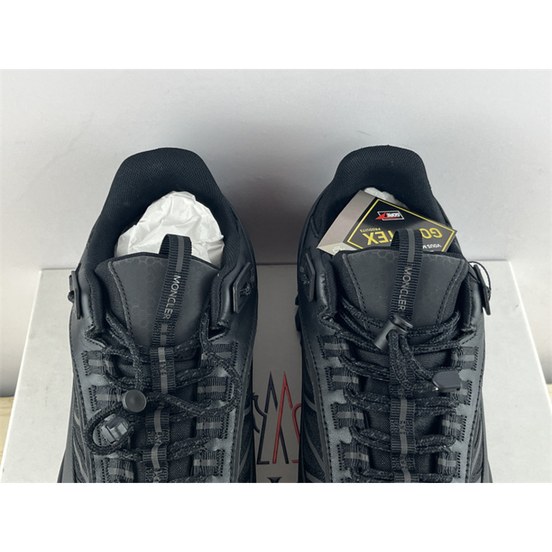 Moncler Trailgrip Gore-Tex Black