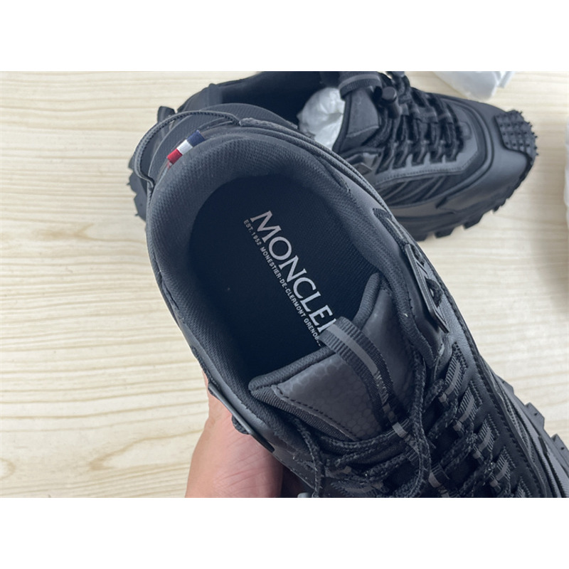 Moncler Trailgrip Gore-Tex Black