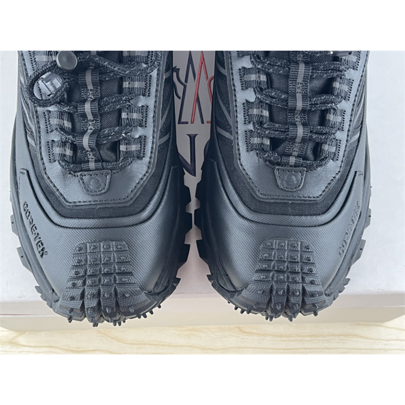 Moncler Trailgrip Gore-Tex Black