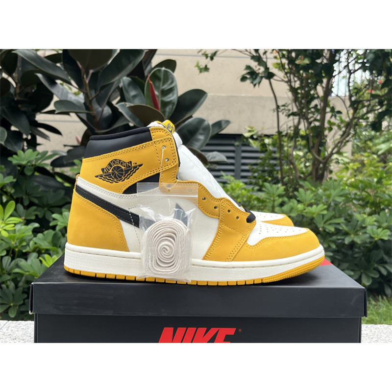 Air Jordan 1 High OG Yellow Ochre