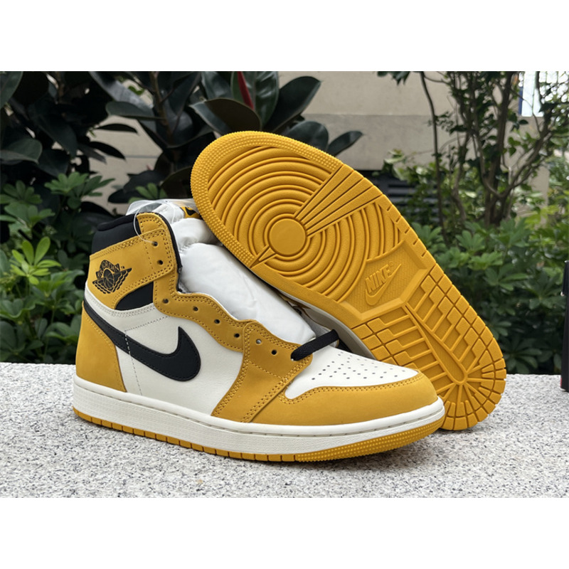 Air Jordan 1 High OG Yellow Ochre