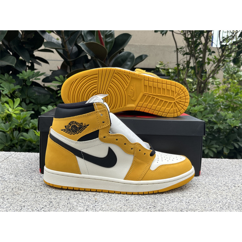 Air Jordan 1 High OG Yellow Ochre