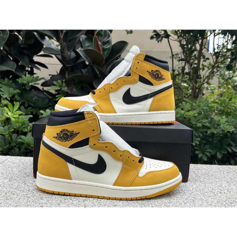 Air Jordan 1 High OG Yellow Ochre