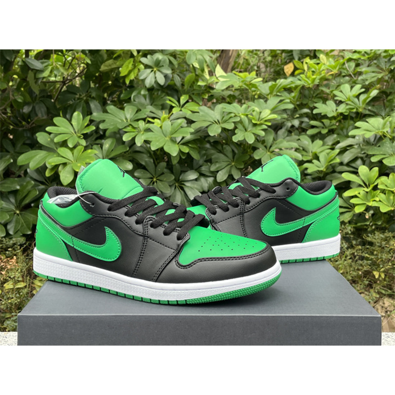 Air Jordan 1 Low Lucky Green