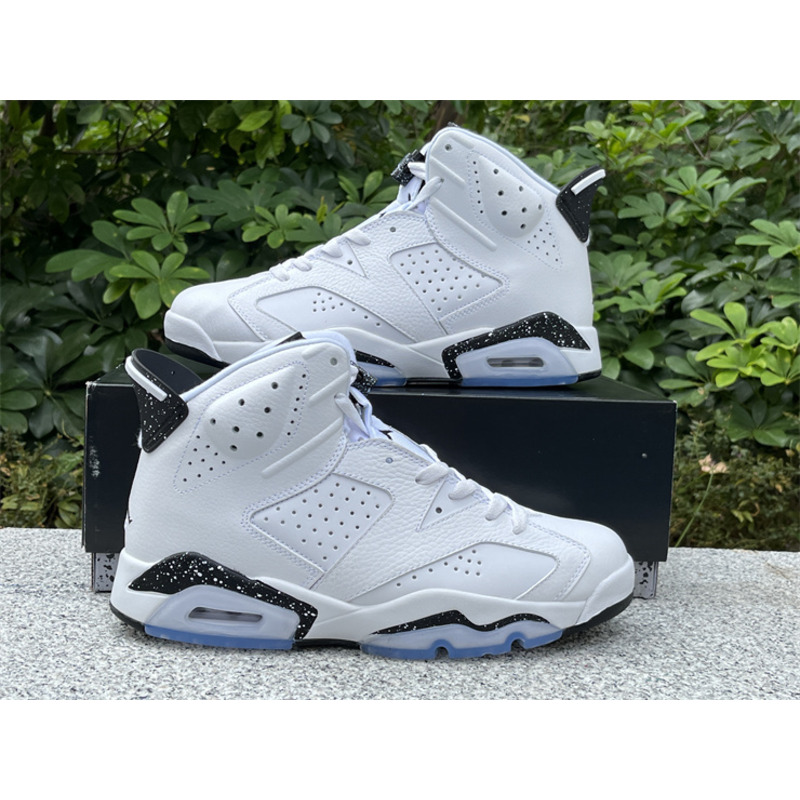 Air Jordan 6 Sneakers Reverse Oreo