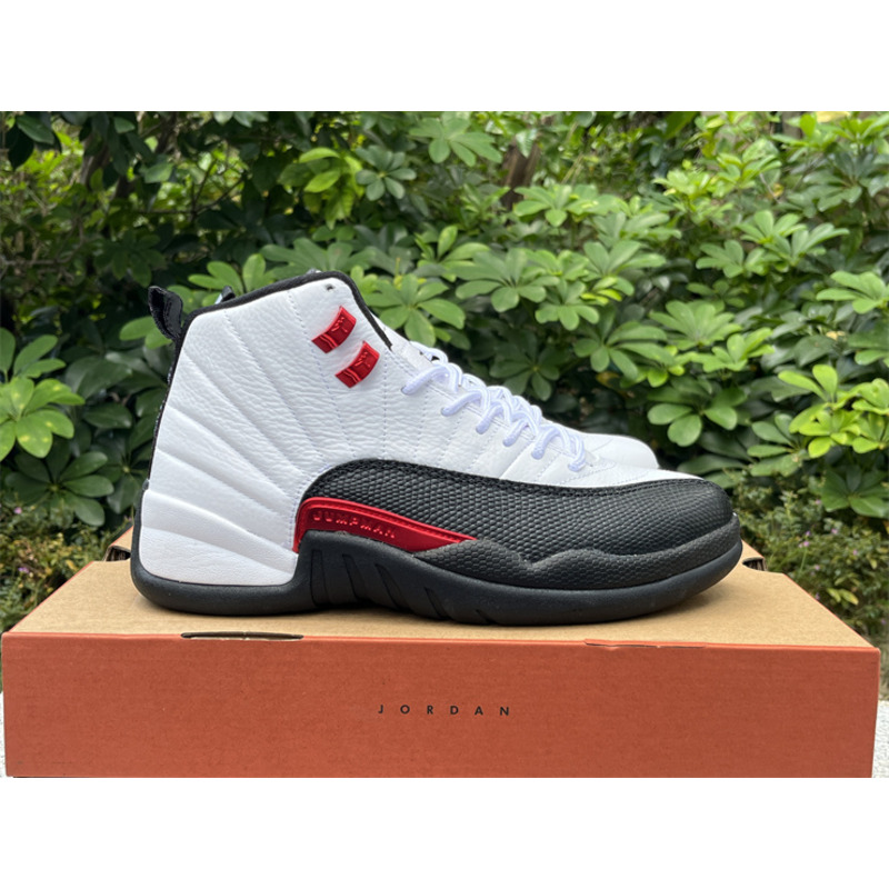 Air Jordan 12 Sneakers Red Taxi