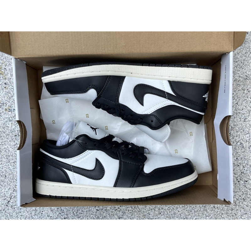 Jordan Wmns Air Jordan 1 Low Top Black And White