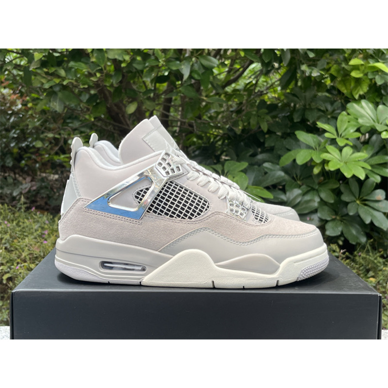 Jordan Air Jordan 4 Wmns Frozen Moments