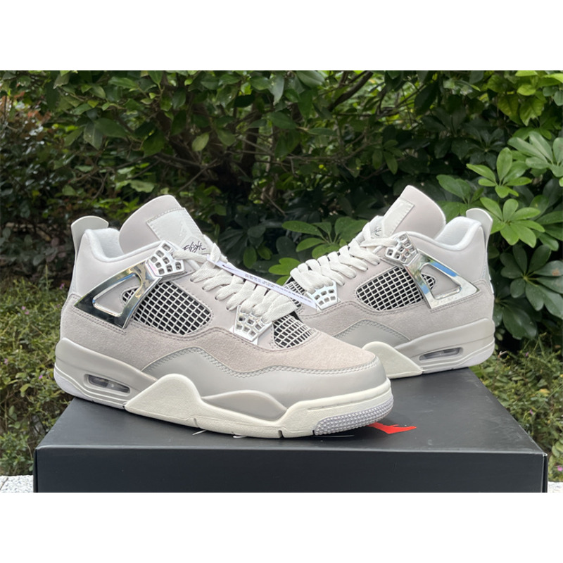 Jordan Air Jordan 4 Wmns Frozen Moments