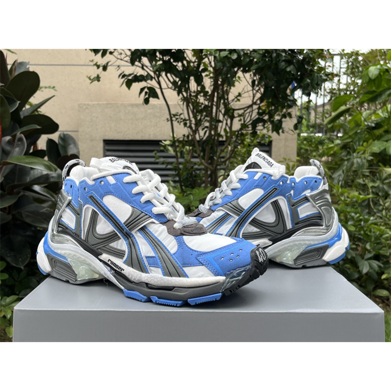 Ba*len*cia*ga runner sneaker white and blue