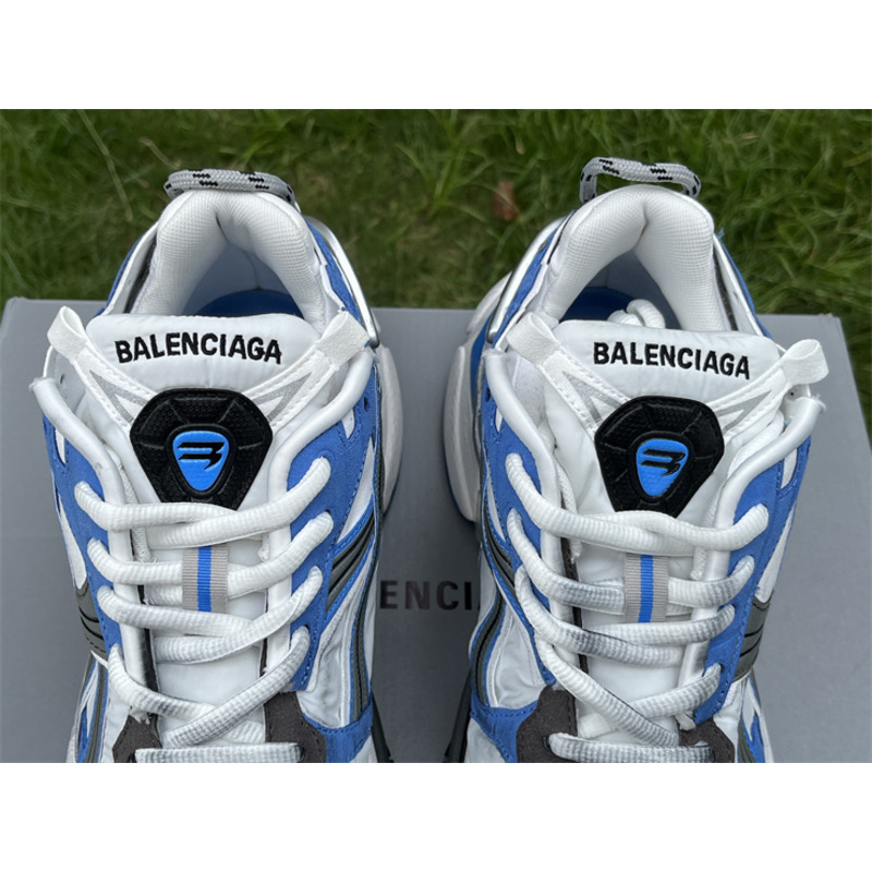 Ba*len*cia*ga runner sneaker white and blue