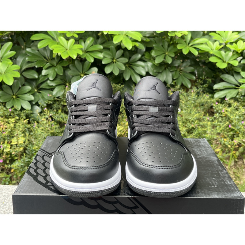 Air Jordan1 Low Se Men – Off Noir Sneakers Black-White