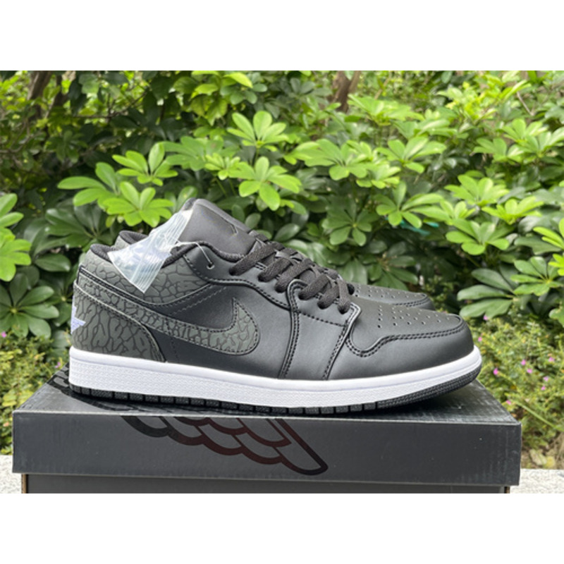 Air Jordan1 Low Se Men – Off Noir Sneakers Black-White