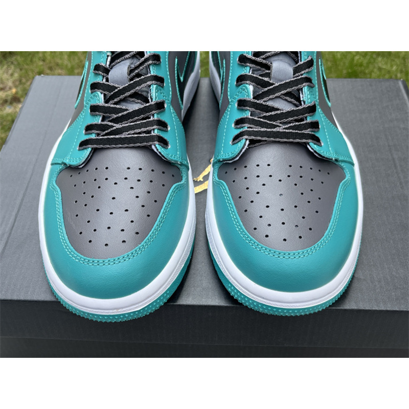 Air Jordan 1 Low Golf Cool Grey Gamma Blue