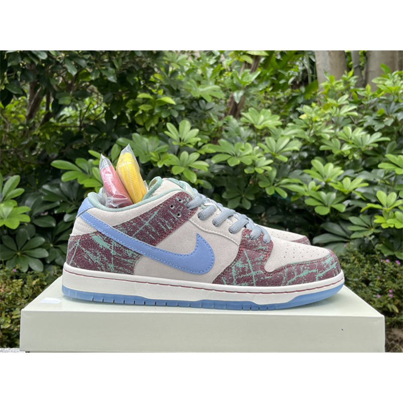 Nike SB Dunk Low x Crenshaw  Light Blue Cedar Sneakers Club Beige