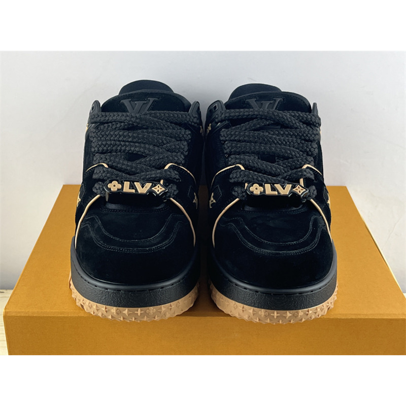 l**is V*t*n trainer maxi sneaker black