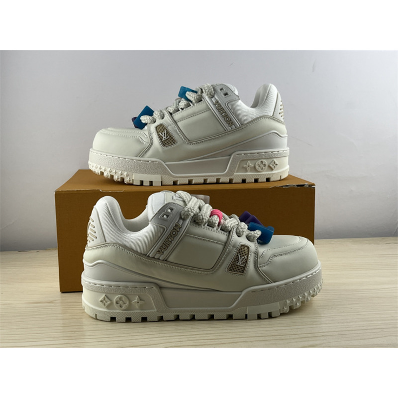 l**is V*t*n trainer maxi sneaker white