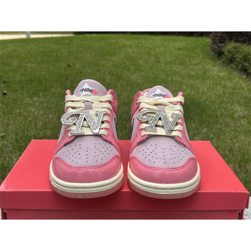 Nike Dunk Low “Barbie\" Sneaker Pink And Black