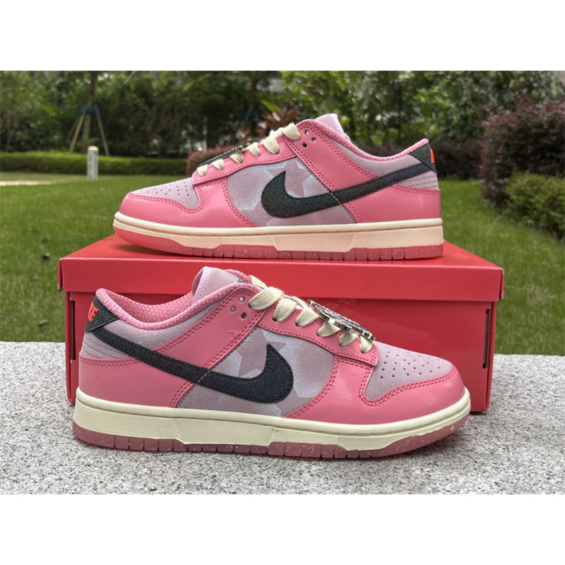 Nike Dunk Low “Barbie\" Sneaker Pink And Black