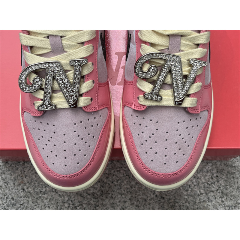 Nike Dunk Low “Barbie\" Sneaker Pink And Black