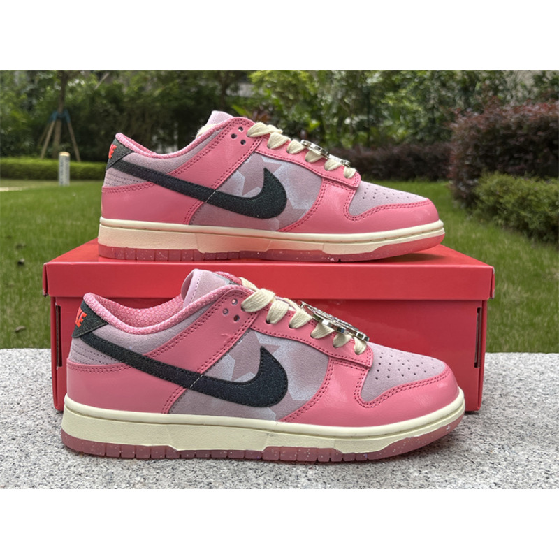 Nike Dunk Low “Barbie\" Sneaker Pink And Black