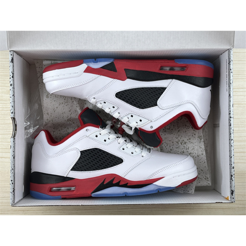 Jordan Retro 5 Low Sneaker White/Fire Red/Black