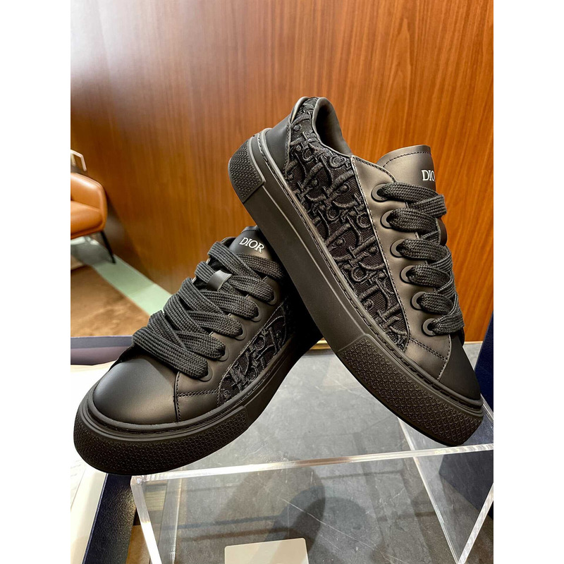 D*or b33 limited and numbered sneaker black smooth calfskin and D*or oblique raised embroidery