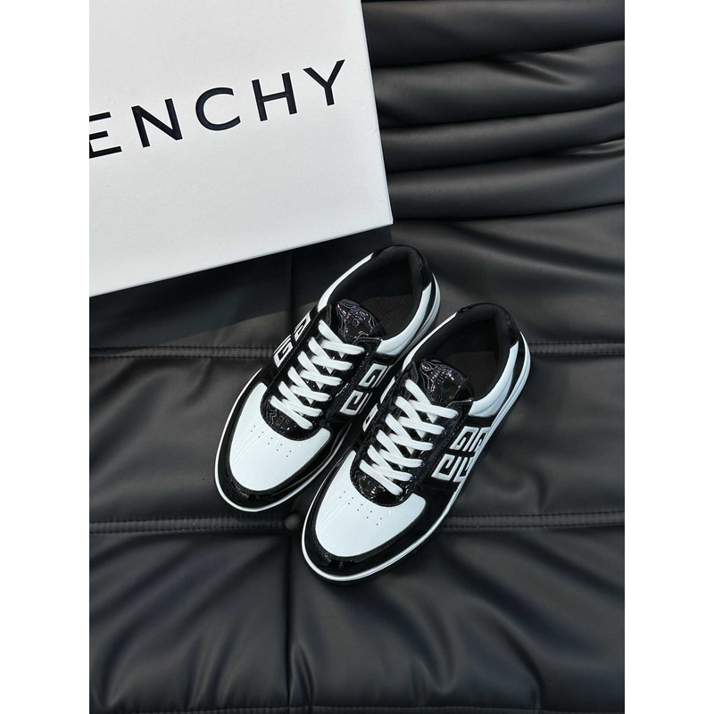 Givenchy G4 Low Top Sneakers White And Black