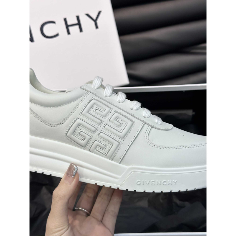 Givenchy G4 Low Top Sneakers White